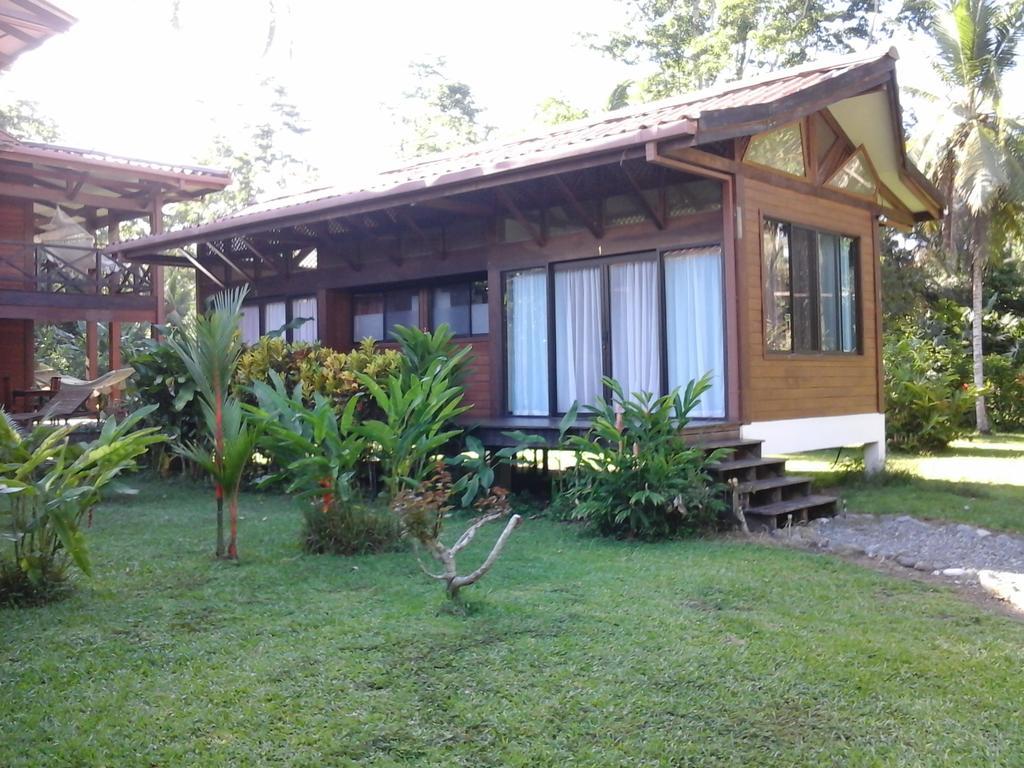 Kenaki Lodge Puerto Viejo de Talamanca Exterior photo